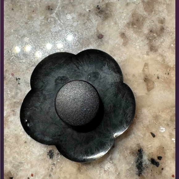 Croc charm Black and White Flower - Picture 2 of 2